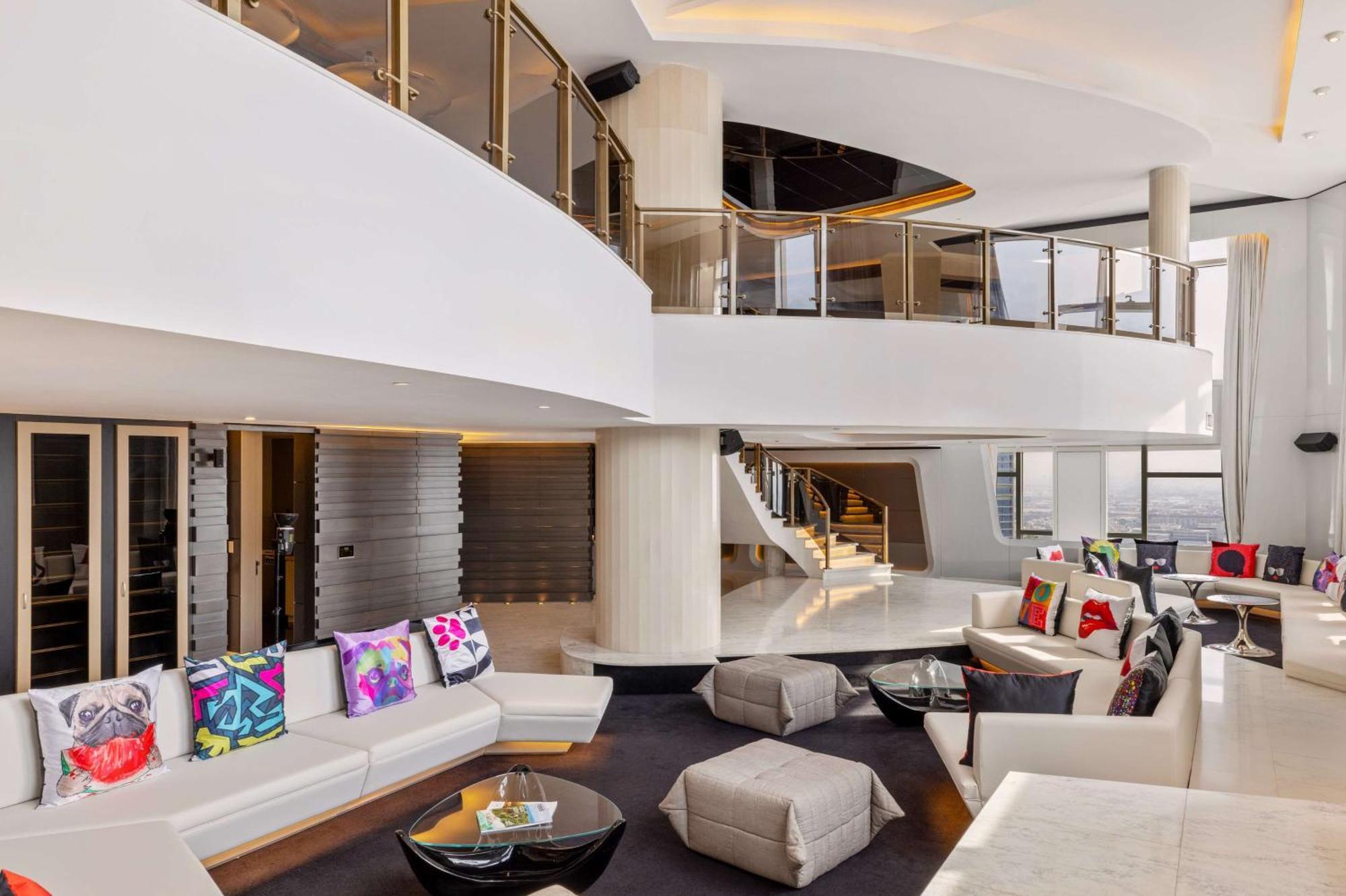 V Hotel Dubai, Curio Collection By Hilton Eksteriør bilde