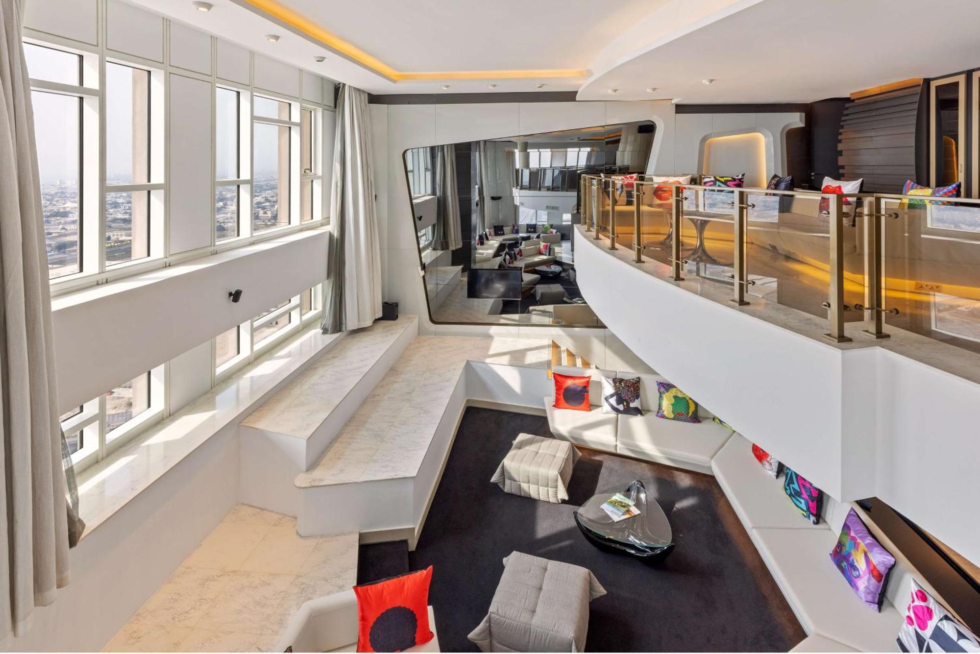 V Hotel Dubai, Curio Collection By Hilton Eksteriør bilde